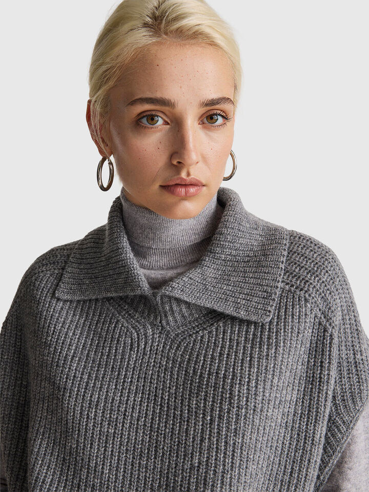 CAPE Women image number 4